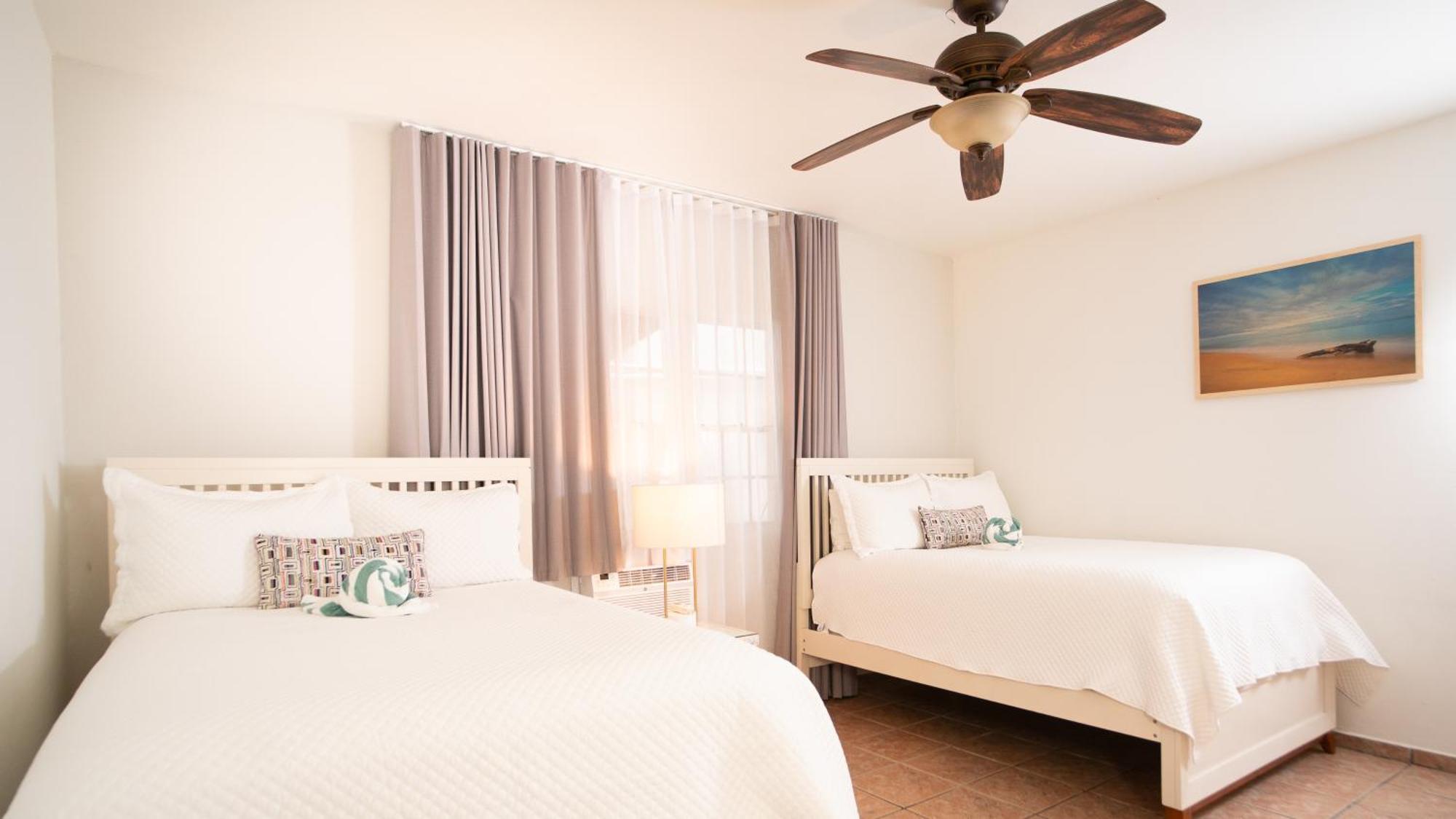 Lazy Parrot Inn Ринкон Экстерьер фото